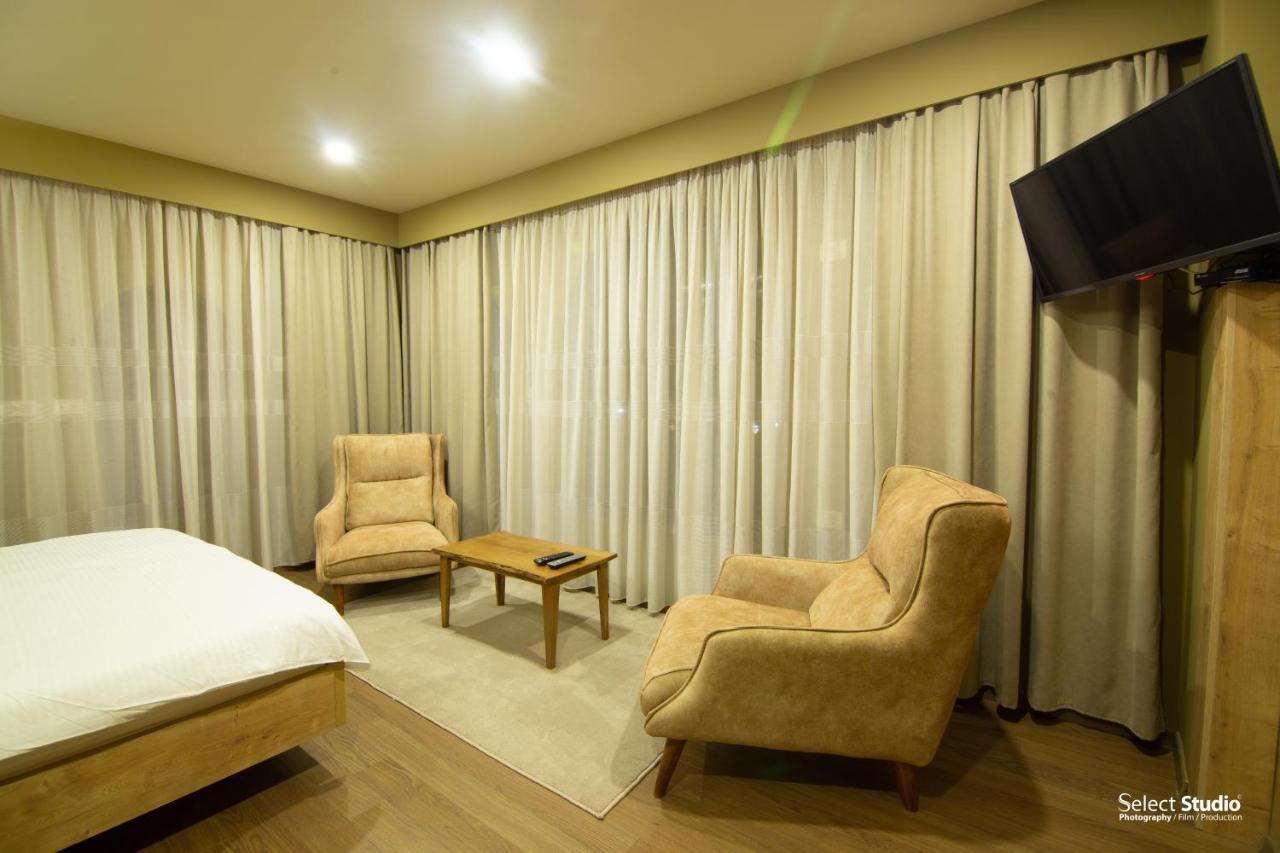Sahati Hotel & Restaurant 科尔察 外观 照片